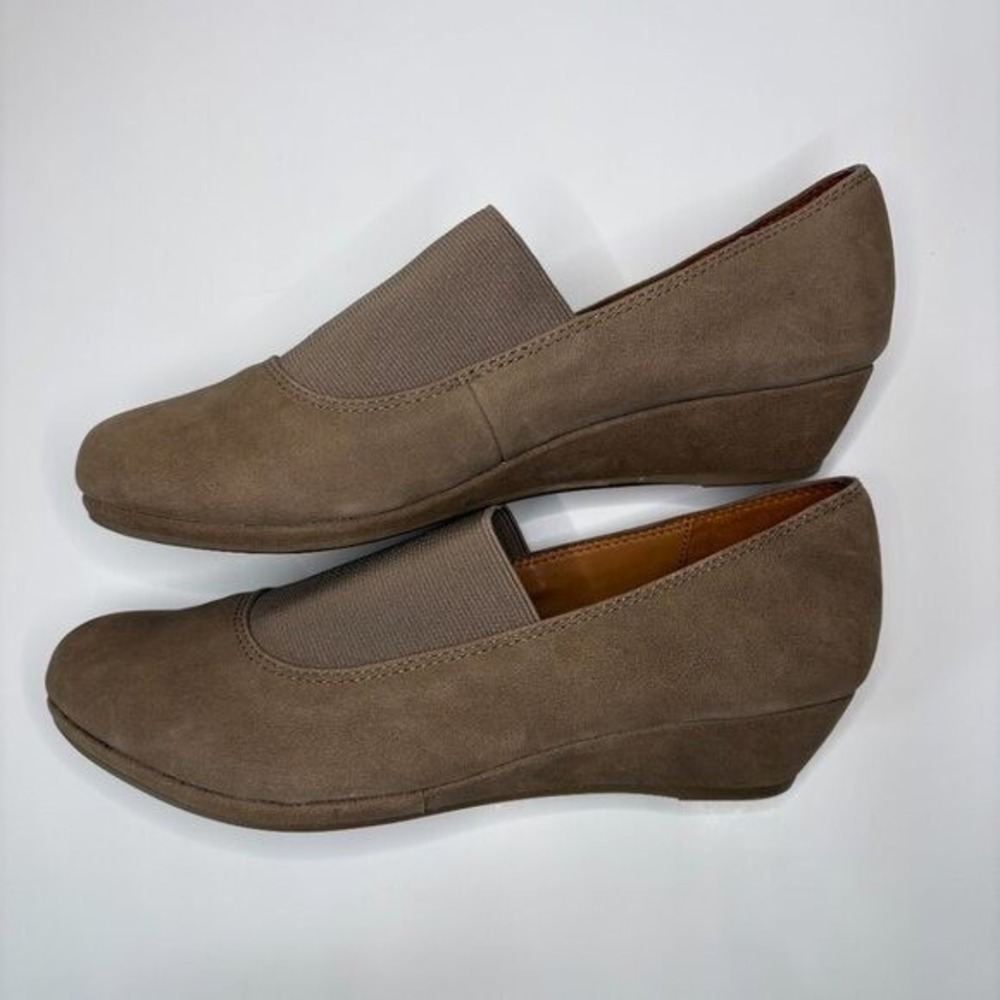 Gentle Souls by Kenneth Cole Women Nova Demi-Wedge Work Shoe Size 8 Brown Office - Picture 5 of 9